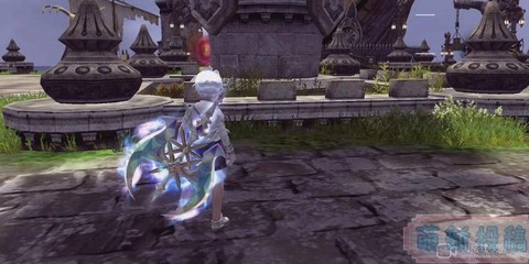 龙之谷战神拿什么武器